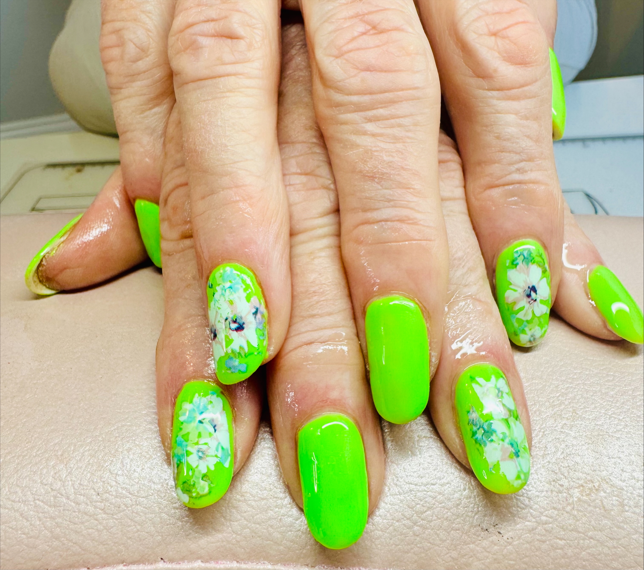 Hannah Warren School of Beauty - Gallery